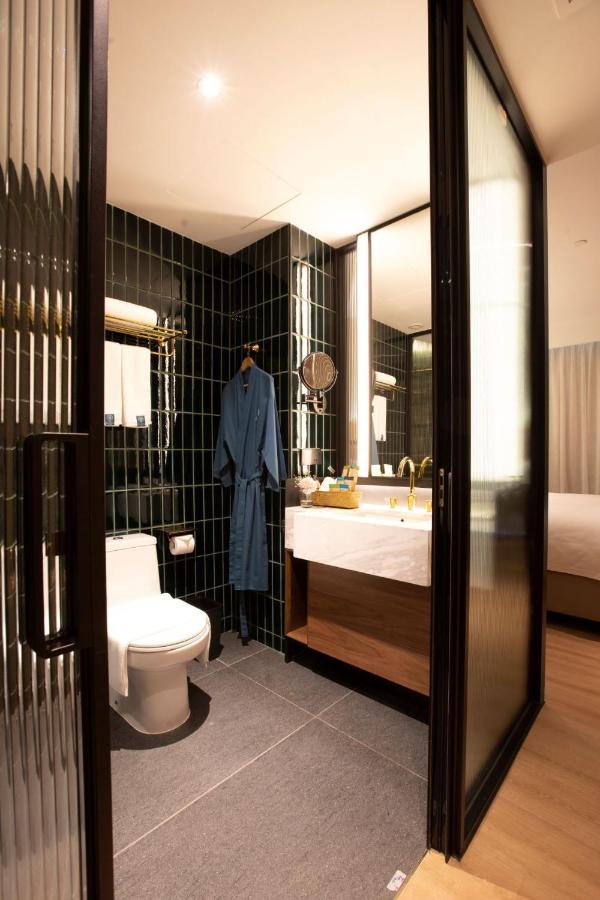 The Luma Hotel, A Member Of Design Hotels Kota Kinabalu Exterior photo