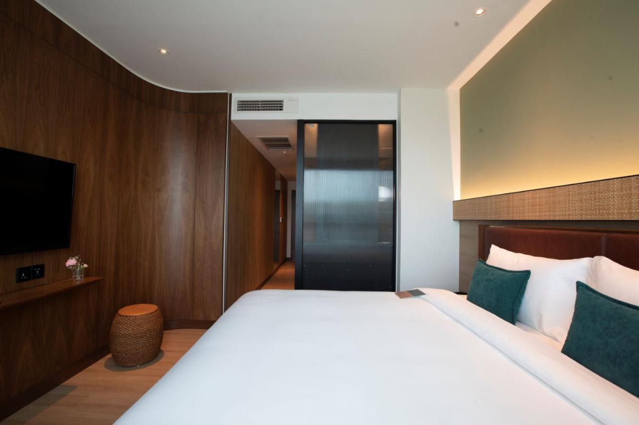 The Luma Hotel, A Member Of Design Hotels Kota Kinabalu Exterior photo