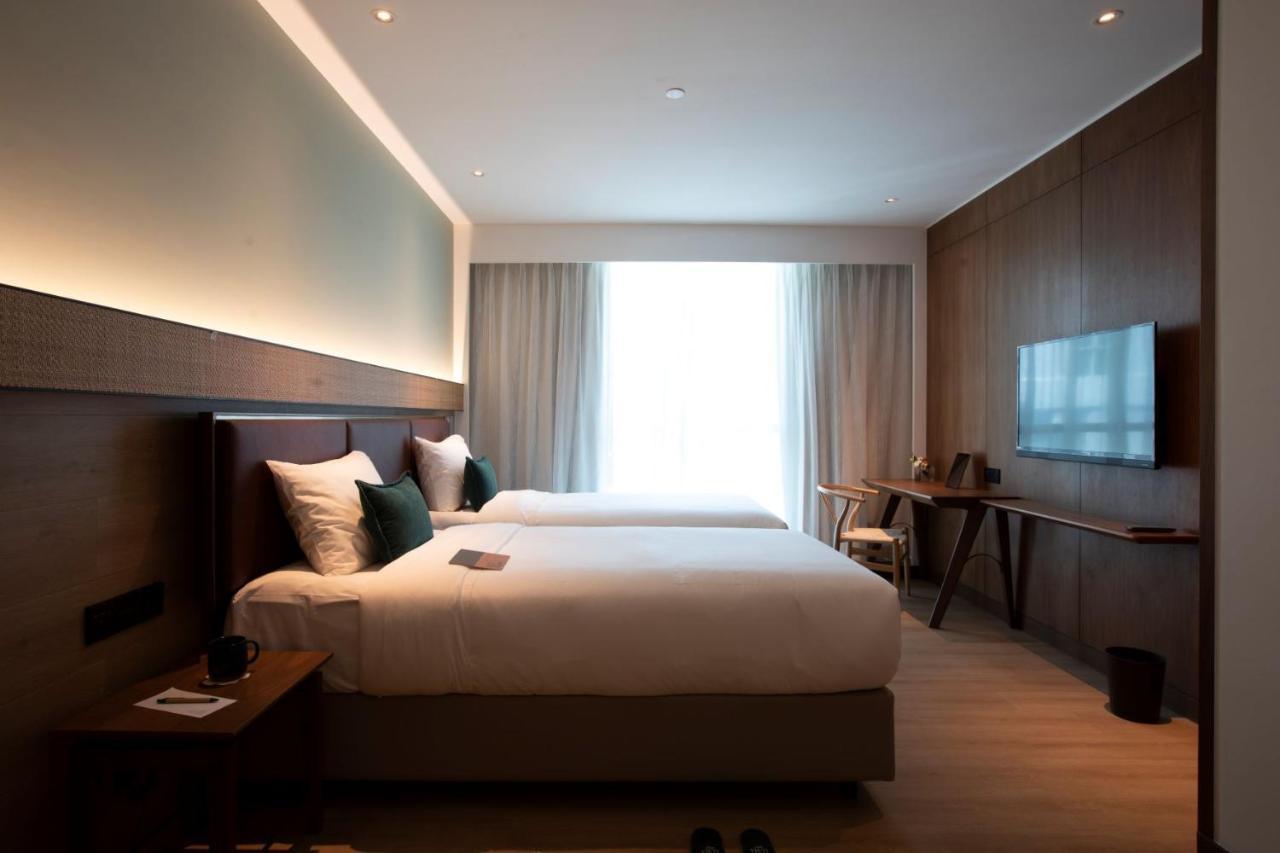 The Luma Hotel, A Member Of Design Hotels Kota Kinabalu Exterior photo